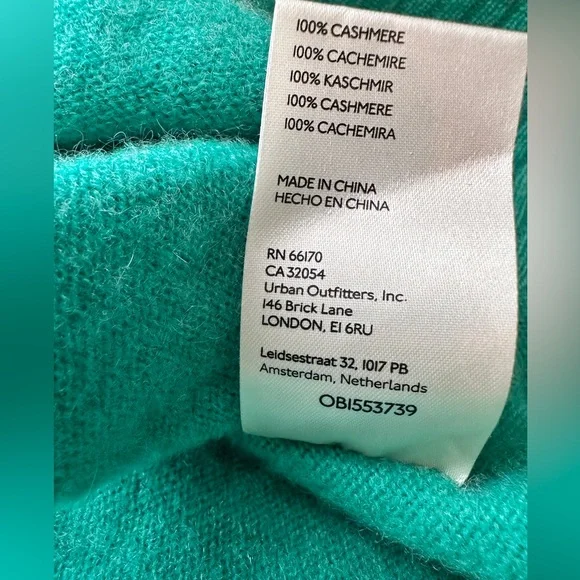 Free People Aubrey Green Cashmere Turtleneck Cropped Sweater - large - Picture 8 of 8